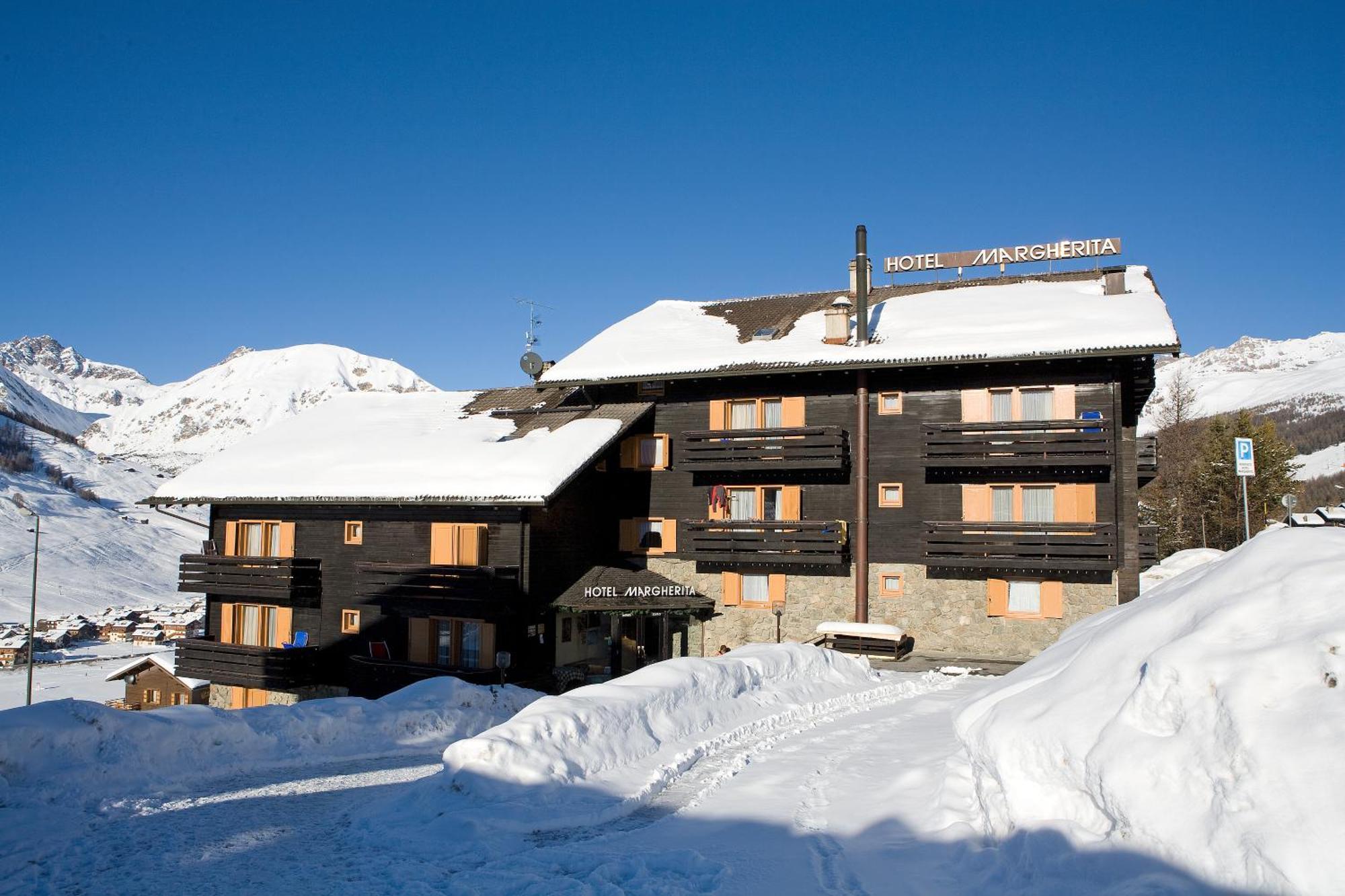 Hotel Margherita Livigno Luaran gambar